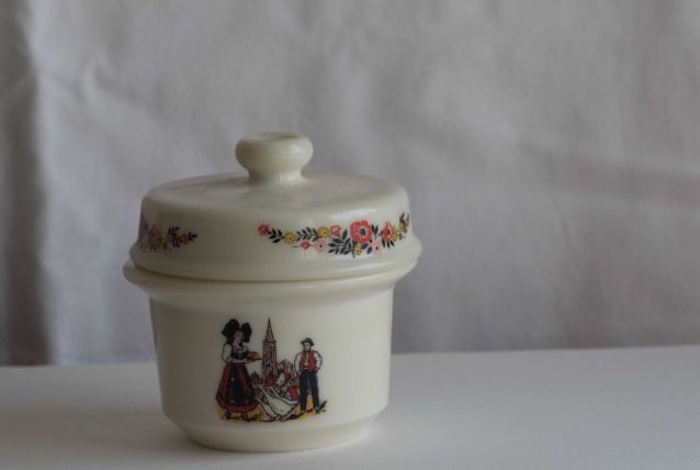 pot à foie gras décor alsacien opalex