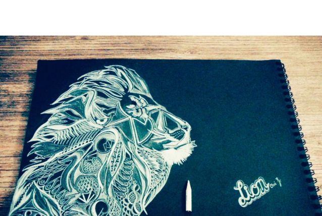 Dessin Lion Crayon Blanc