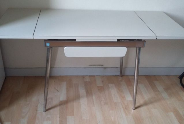 Table formica