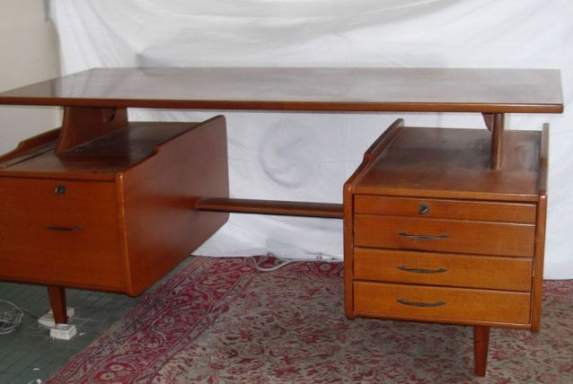 Bureau vintage de style scandinave des années 50/60