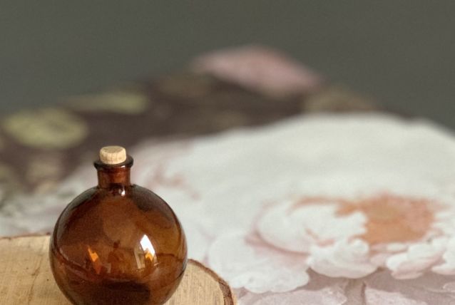 Dame Jeanne miniature