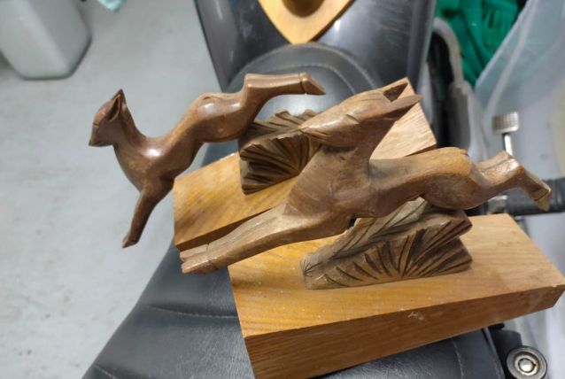 Lot de 2 serre-livres en bois