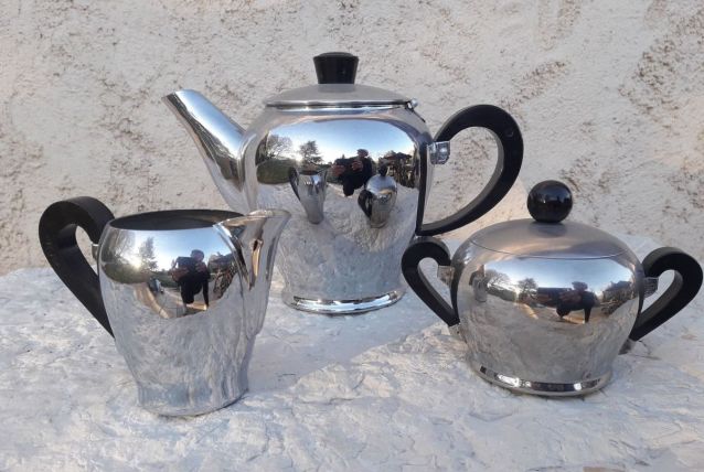 service a café nickel chrome bakelite