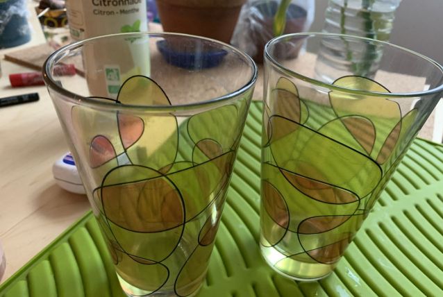 Lot 2 grands verres année 80