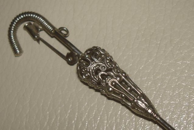 Broche parapluie