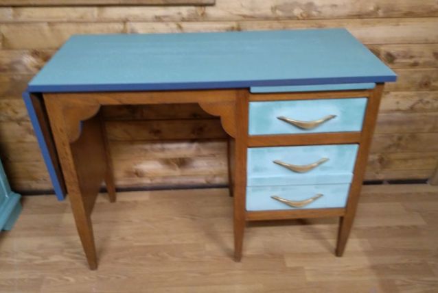 Petit bureau relooké