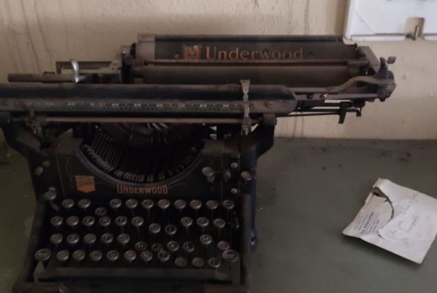 Machine à écrire underwood 