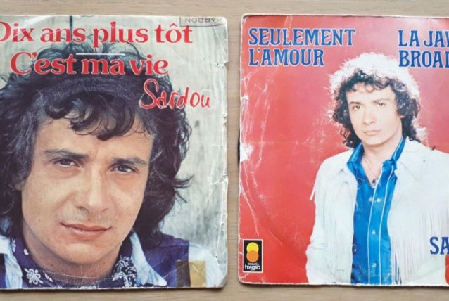 Lot de 2 vinyles 45 tours de Michel Sardou