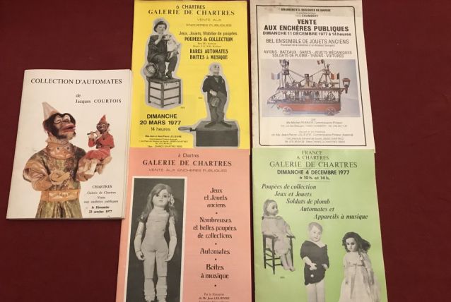 Lot de 5 catalogues enchères automates 1977