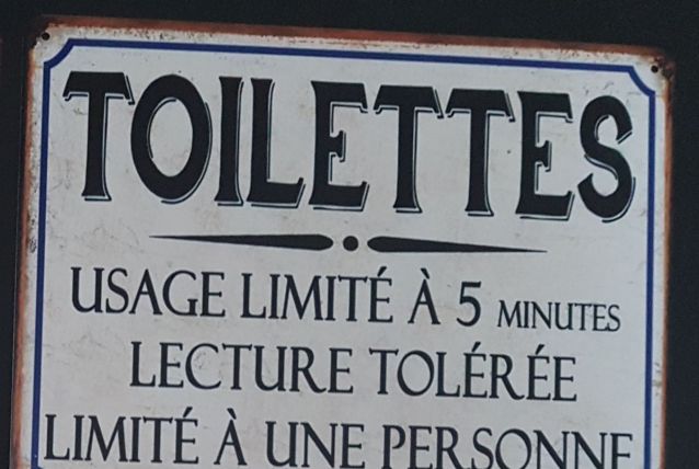 Plaque métal Toilettes