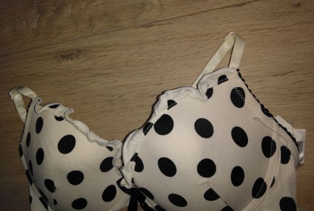 Soutien gorge rockabilly blanc écru Femme 70B fille XXS 32