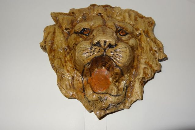 tete de lion en bois 