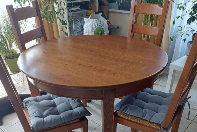 Table ronde chêne massif