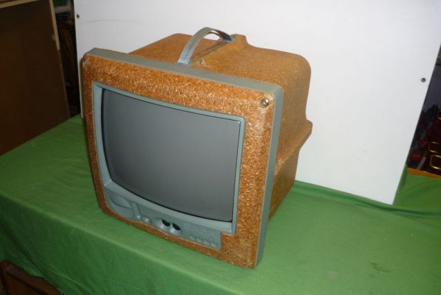 Tv vintage signé Philippe Stark