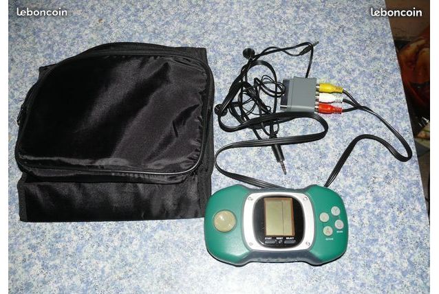 console de jeu vintage invaders